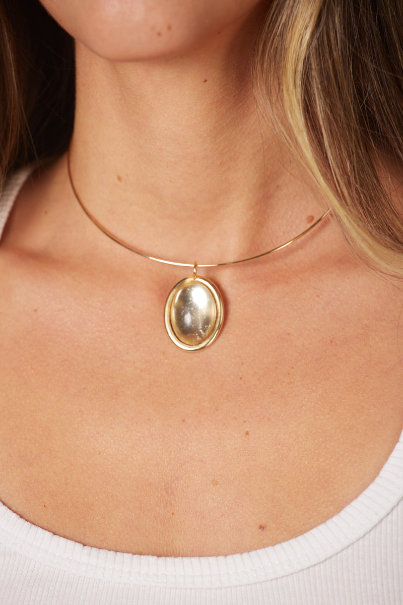 The Lucky Necklace - Cream Oval Gem