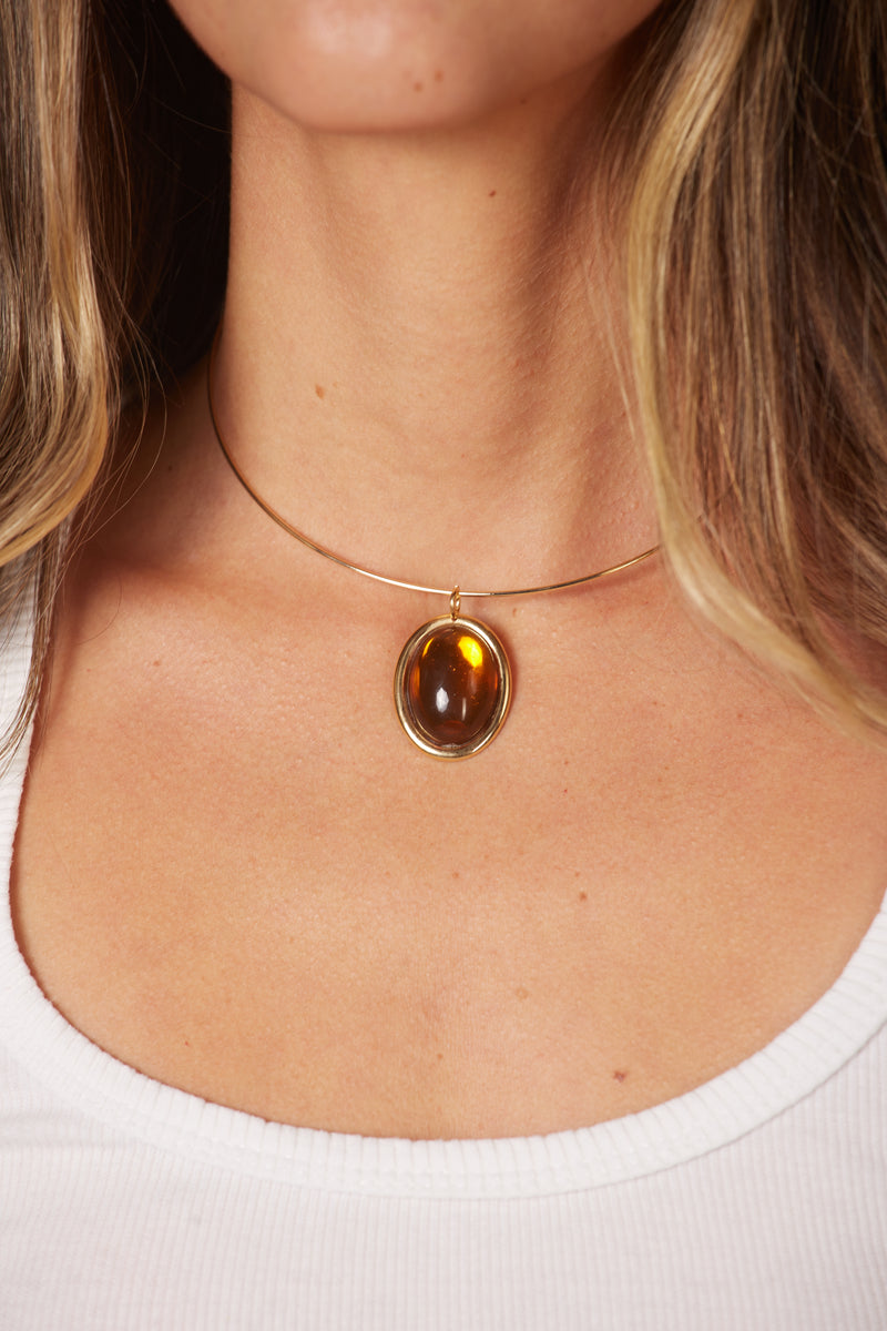 The Lucky Necklace - Âmbar Oval Gem