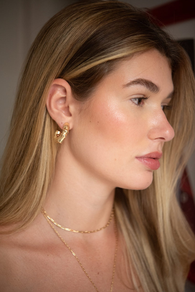 Argola Amassada - Argola Dourada Lucky Bijoux