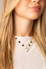 Colar Poá Branco - Colar Dourado Lucky Bijoux