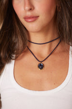 Courinho Dark Blue Oval Gem