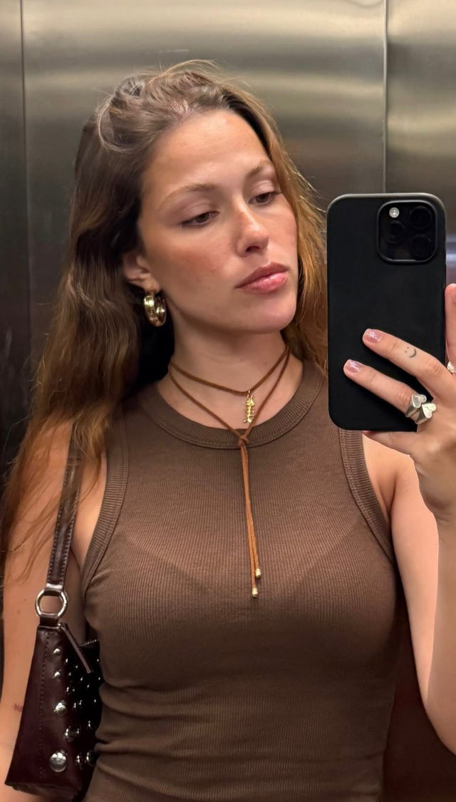 @lolafiuza