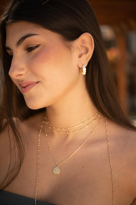 Argolinha Medalhas - Argola Dourada Lucky Bijoux